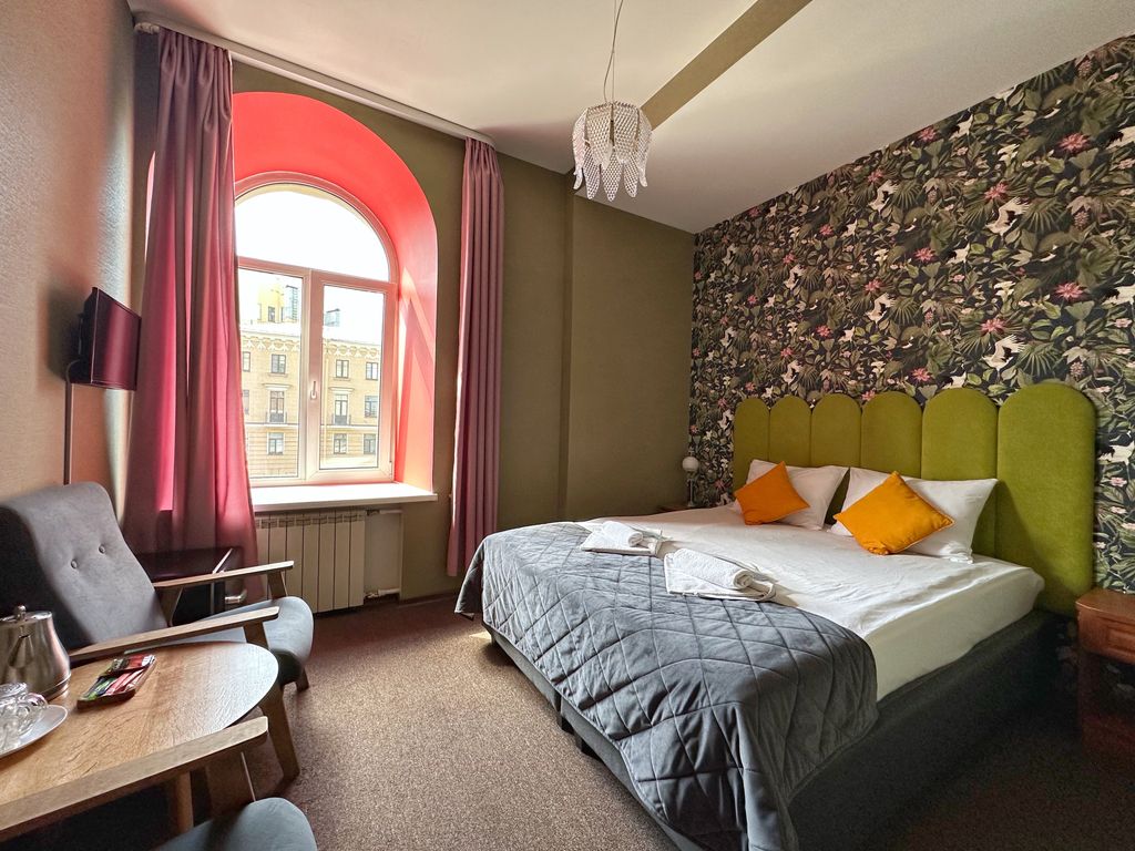 Двухместный номер с 1 кроватью стандартный с видом на канал Грибоедова