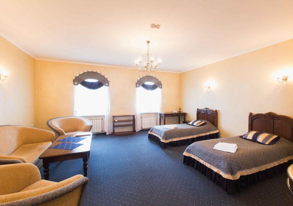 Двухместный номер с 2 отдельными кроватями Полулюкс 401, 402, 403, 404