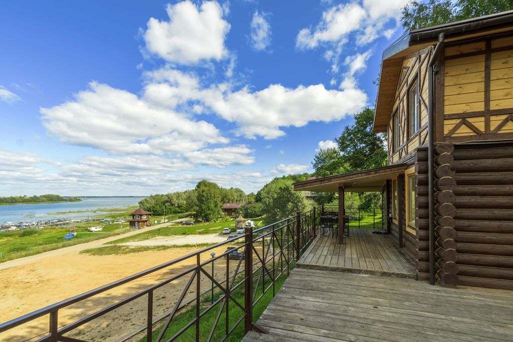 Дом 1 с видом на Волгу и террасой