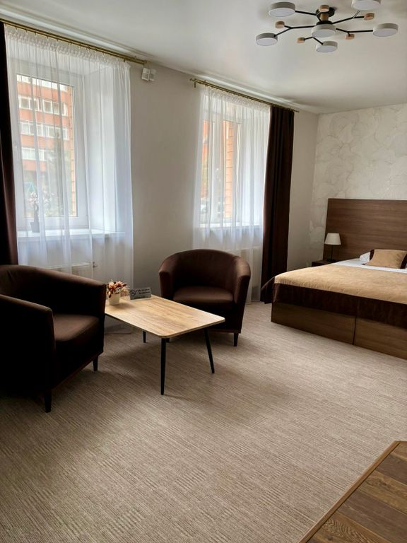 Двухместный номер с 1 кроватью Полулюкс