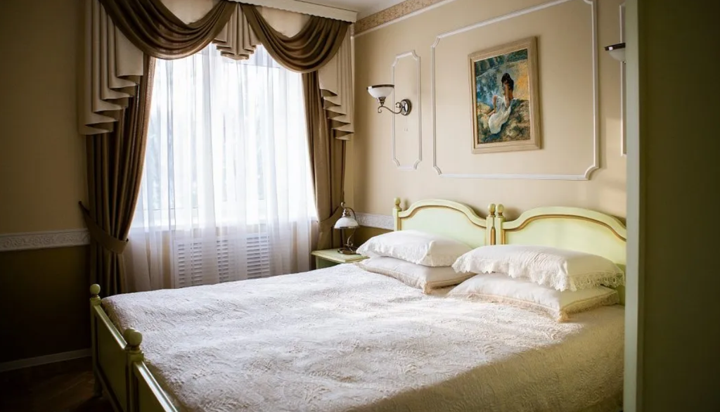 Двухместный номер с 1 кроватью люкс 319