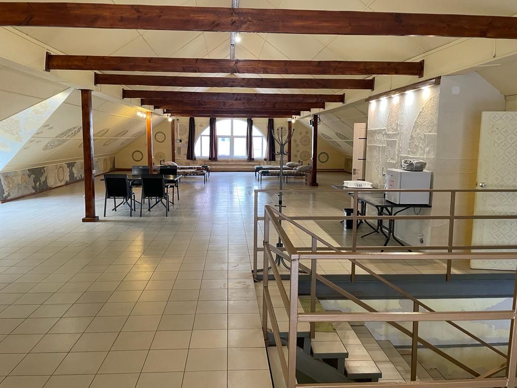 Лофт шести местный