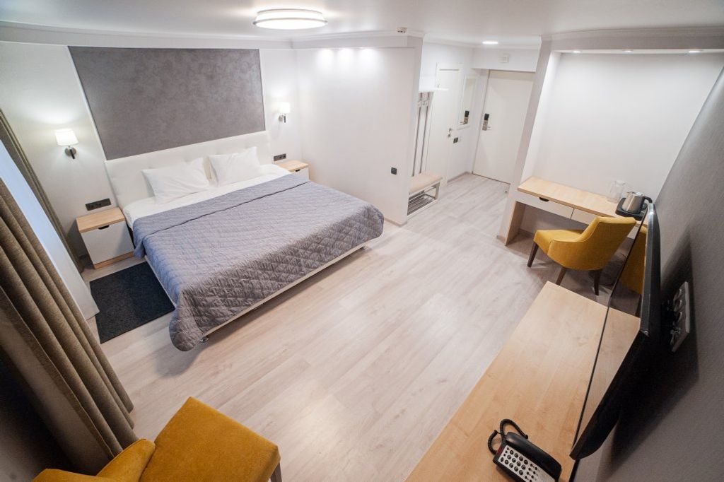 Двухместный номер с 1 кроватью джуниор сюит