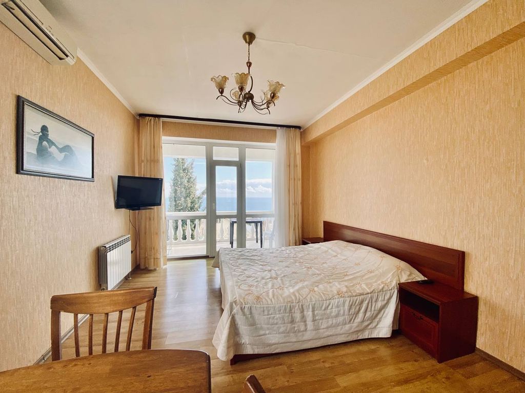 Семейный номер с видом на море