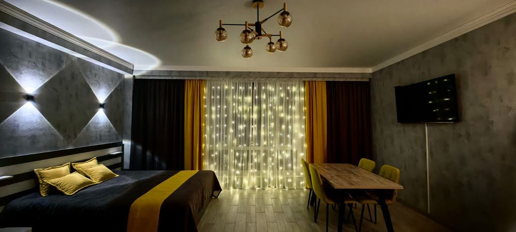 Elite House