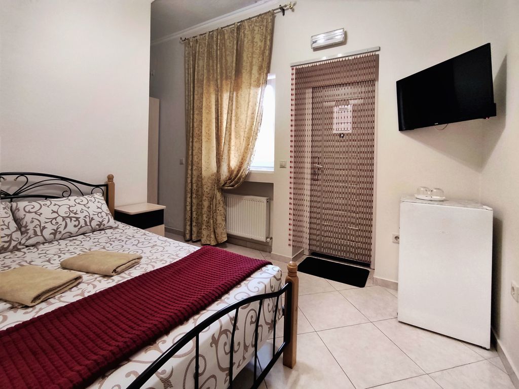 Дом с удобствами (1 этаж, отдельный вход)