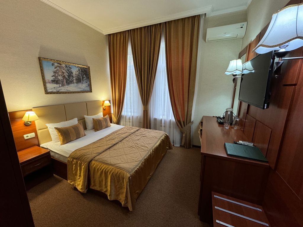 Двухместный номер с 1 кроватью стандарт улучшенный