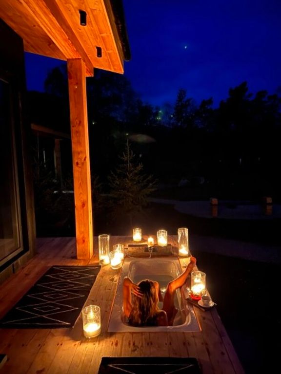 Дом Дом с камином и ванной на террасе