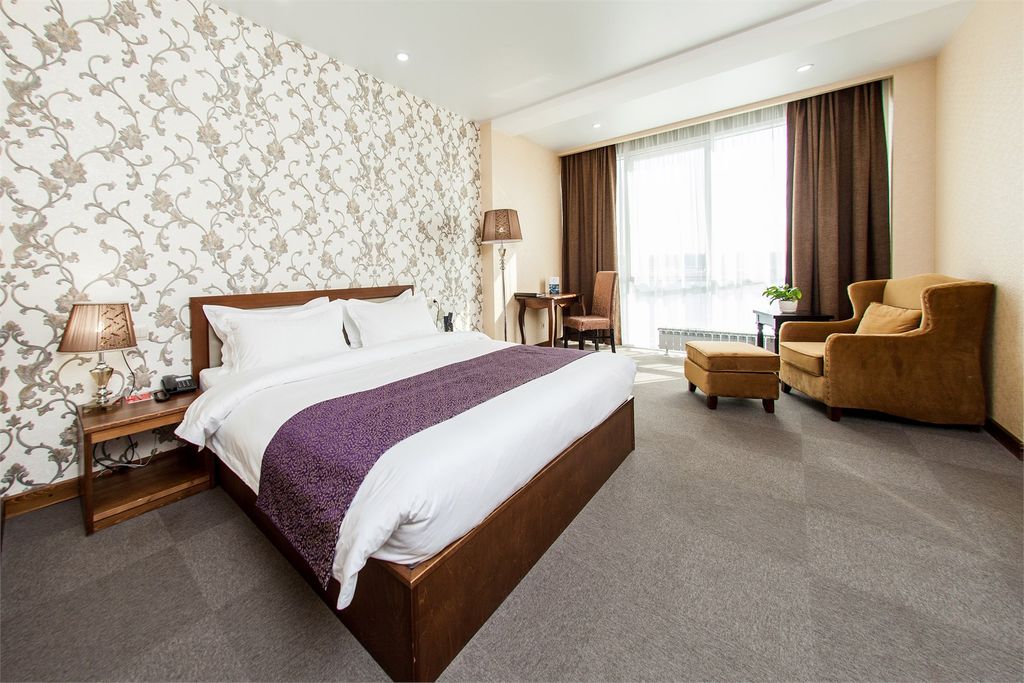 Двухместный номер с 1 кроватью джуниор сьют