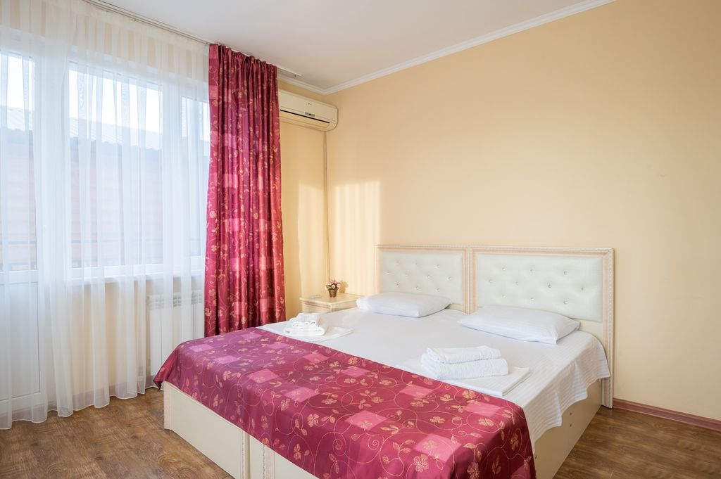 Двухместный номер с 1 кроватью или 2 отдельными кроватями с видом на море