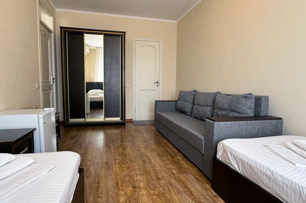 Четырёхместный номер стандартный