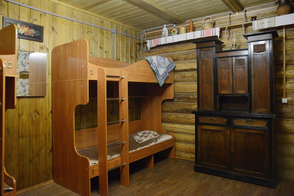 Семейный номер изба