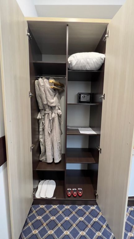 Двухместный номер с 2 отдельными кроватями улучшенный с видом на город