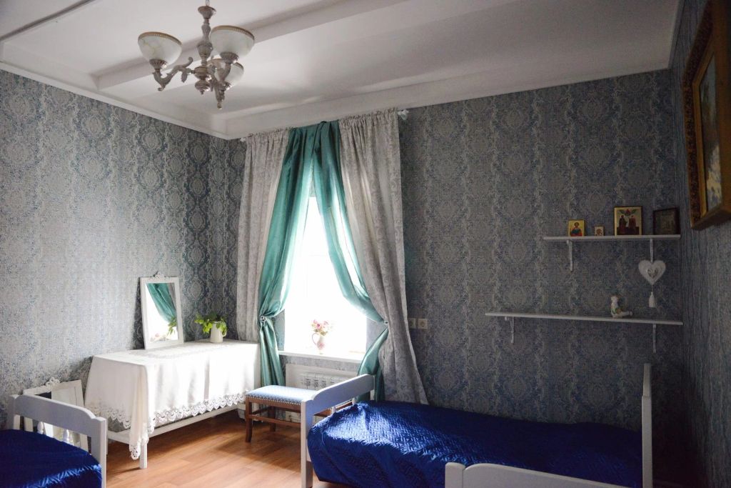 Трёхместный номер почивальня