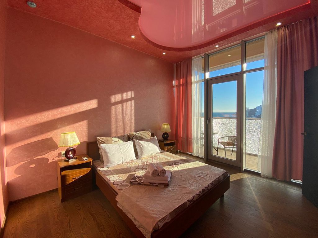 Апартаменты комфорт с видом на море