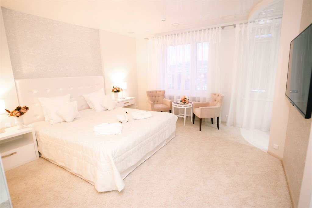 Двухместный номер с 1 кроватью джуниор сюит свадебный