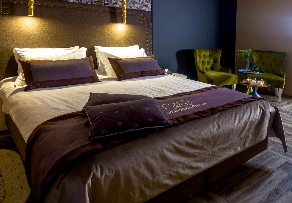 Четырёхместный номер 8 grand deluxe suite