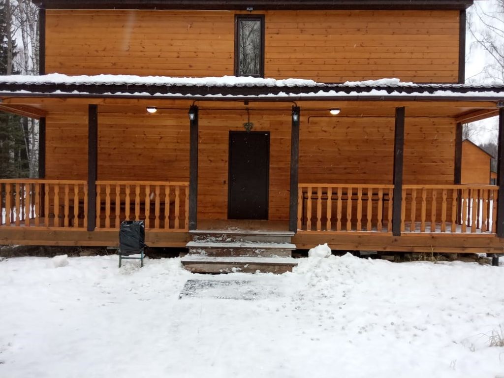 Трёхместный номер в доме с верандой