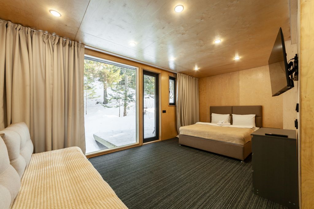 Двухместный номер с 1 кроватью улучшенный с видом на горы