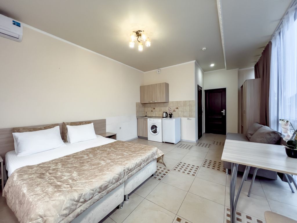 Апартаменты семейный с кухней и балконом