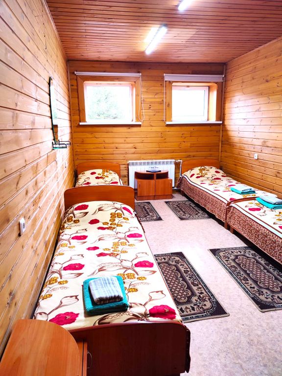 Четырёхместный номер эконом вариант, удобства на этаже