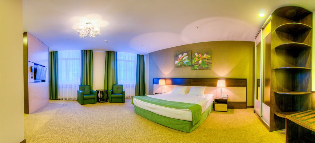 Двухместный номер с 1 кроватью или 2 отельными кроватями полулюкс