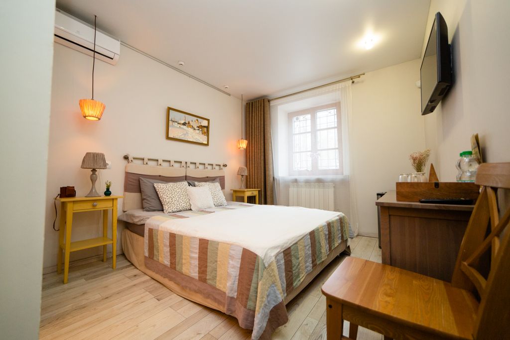 Двухместный номер с 1 кроватью № 5 стандартный