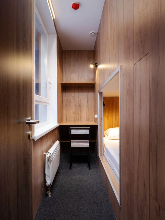 Одноместный люкс с нижним размещением с окном