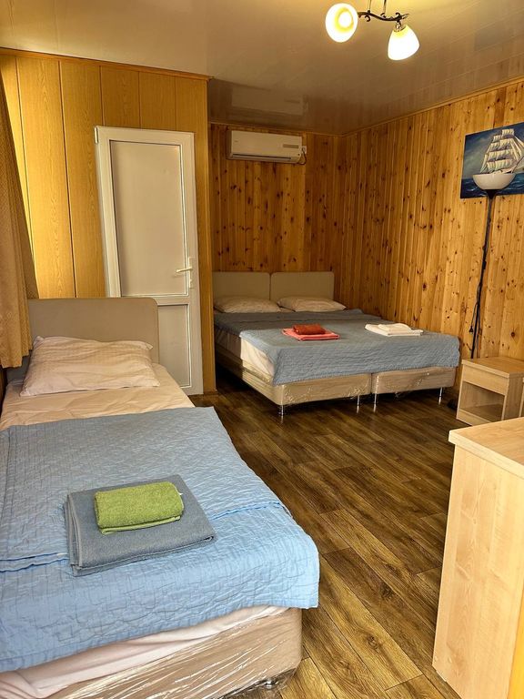 Дом домик-коттедж