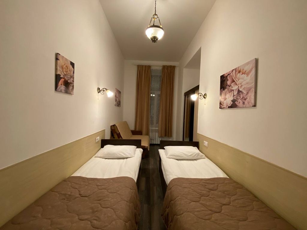 Семейный номер с собственной ванной комнатой на Невском проспекте