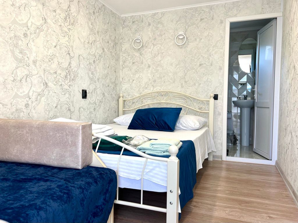 Трёхместный номер улучшенный люкс с доп местом