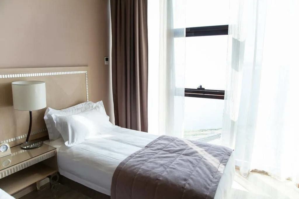 Двухместный номер с 2 отдельными кроватями стандарт с видом на море