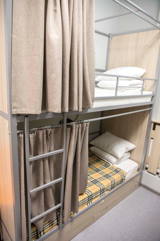 Четырёхместный номер койко-место (нижнее)