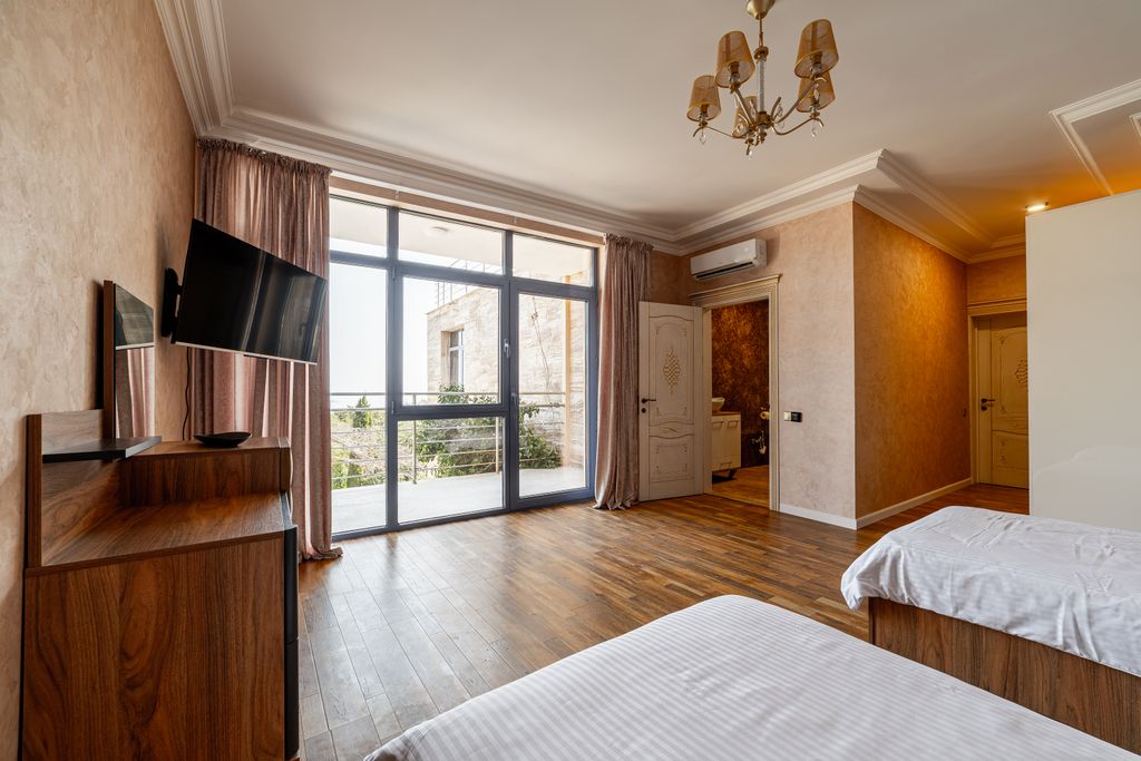 Двухместный номер с 2 отдельными кроватями Junior suite #12