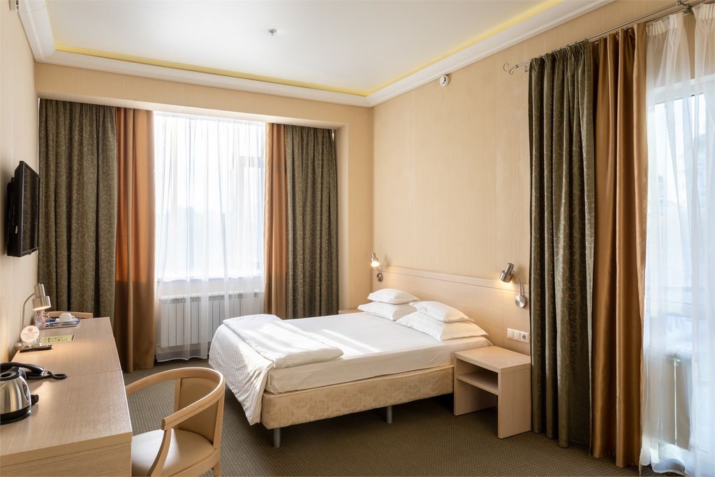 Двухместный номер с 1 кроватью полулюкс