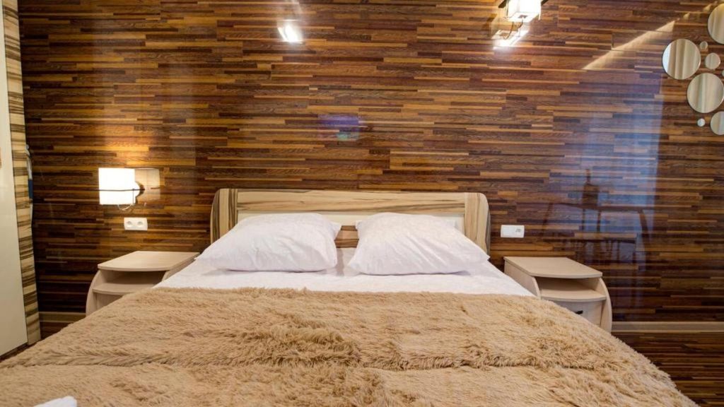 Трёхместный номер №7 Зебрано