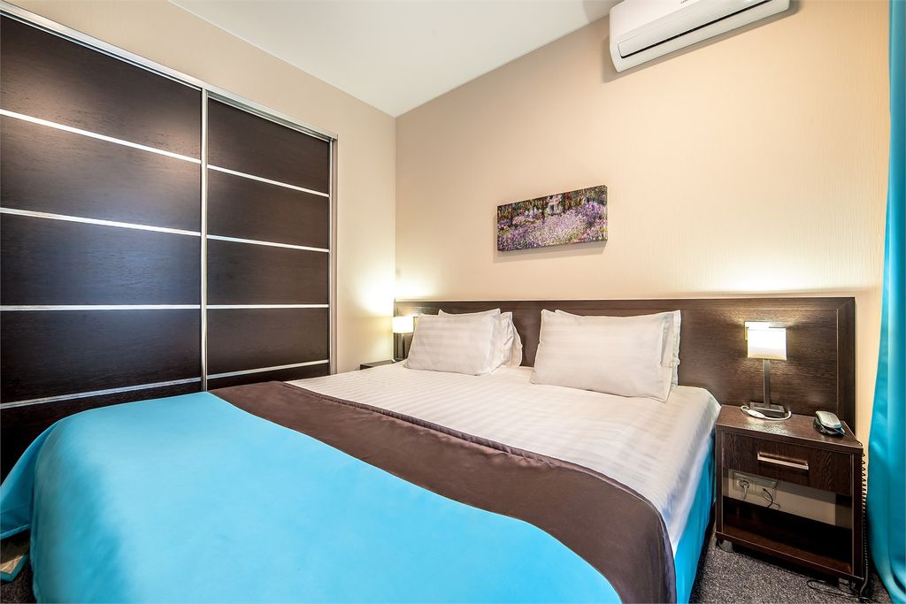 Четырёхместный номер трехместный смарт-люкс