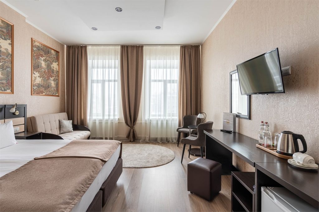 Двухместный номер с 1 кроватью или 2 раздельными Комфорт с видом на Обводный канал