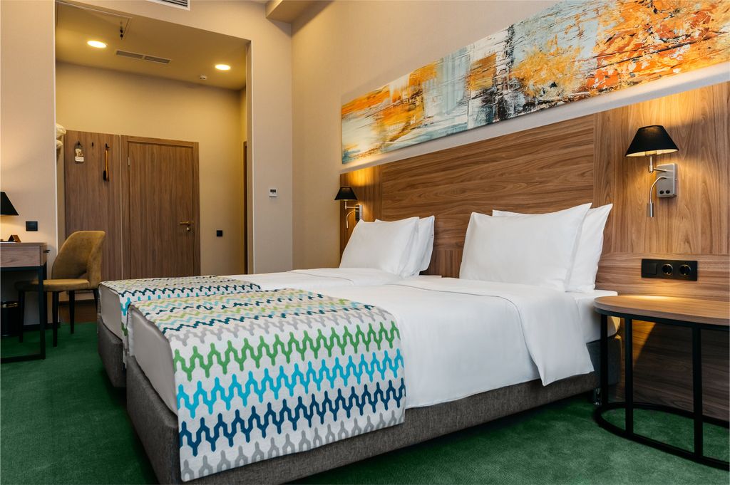 Двухместный номер с 2 отдельными кроватями Standard twin (номер первой категории для малоподвижных гостей)