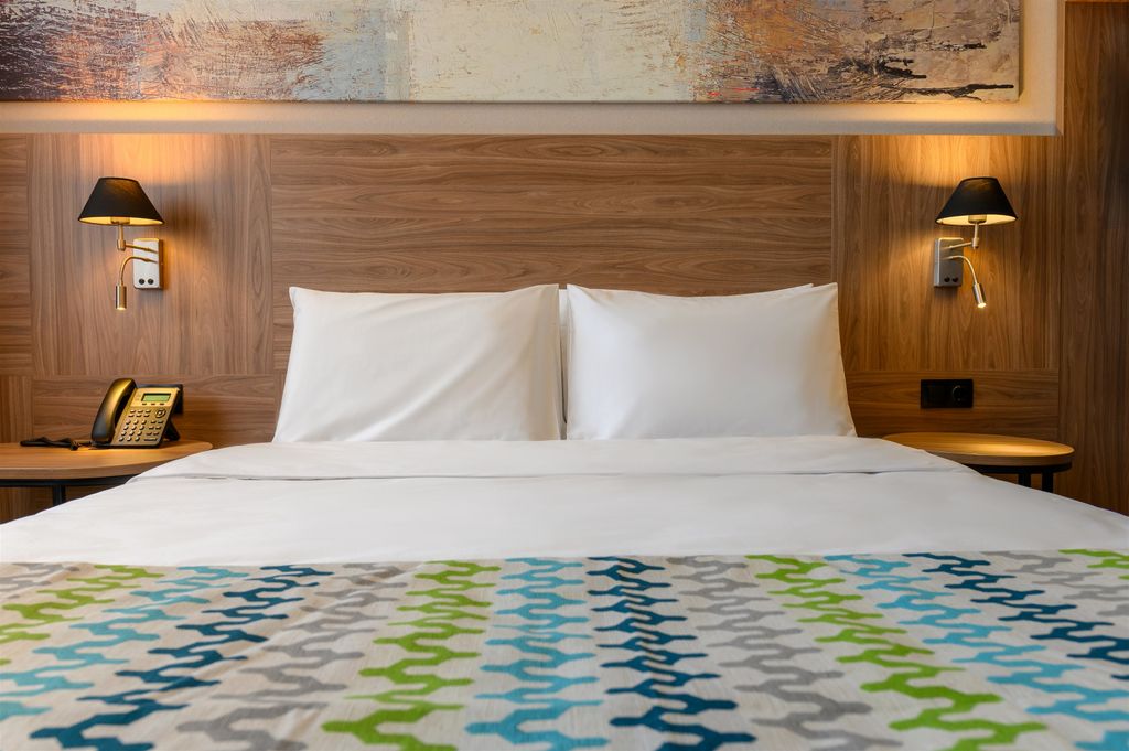 Двухместный номер с 1 кроватью Standard double (номер первой категории)