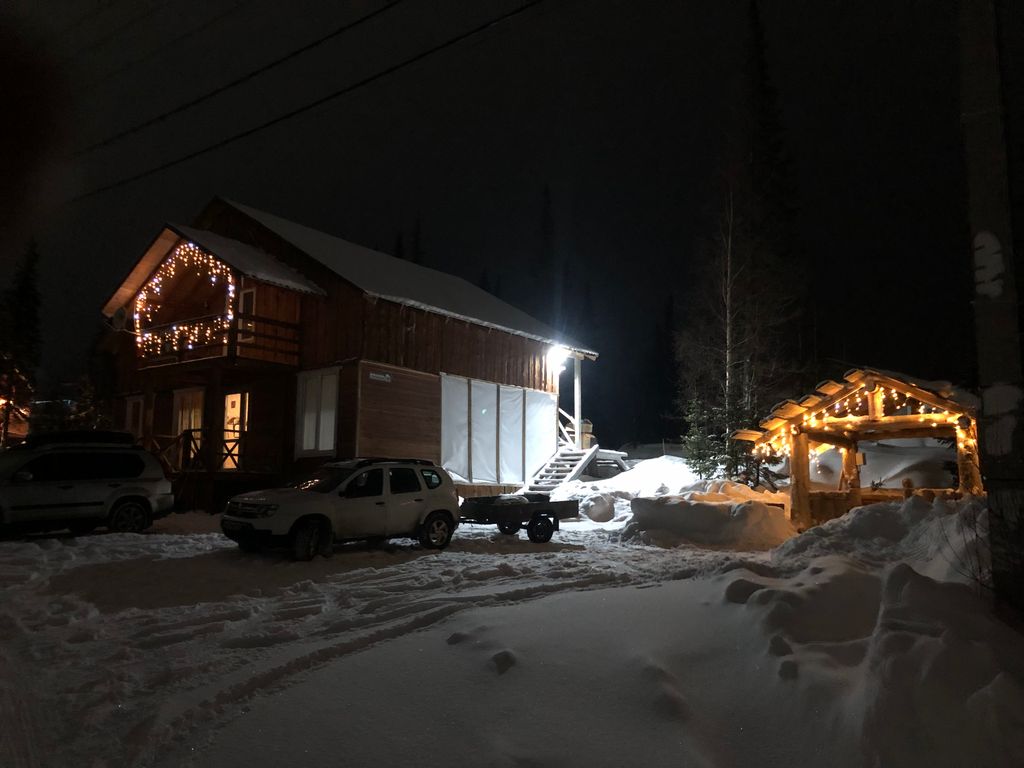 Четырёхместный номер стандарт с видом на горы