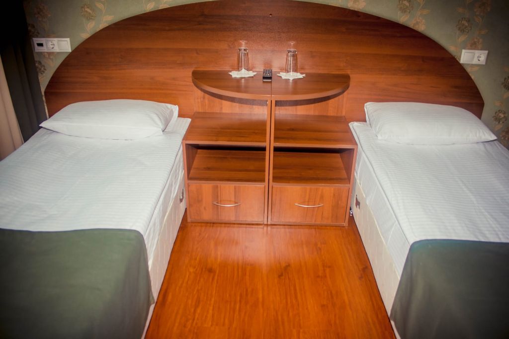 Двухместный номер с 2 отдельными кроватями стандарт