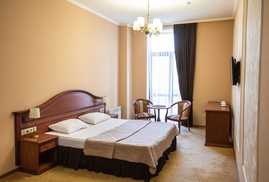 Двухместный номер с 1 кроватью стандарт улучшенный