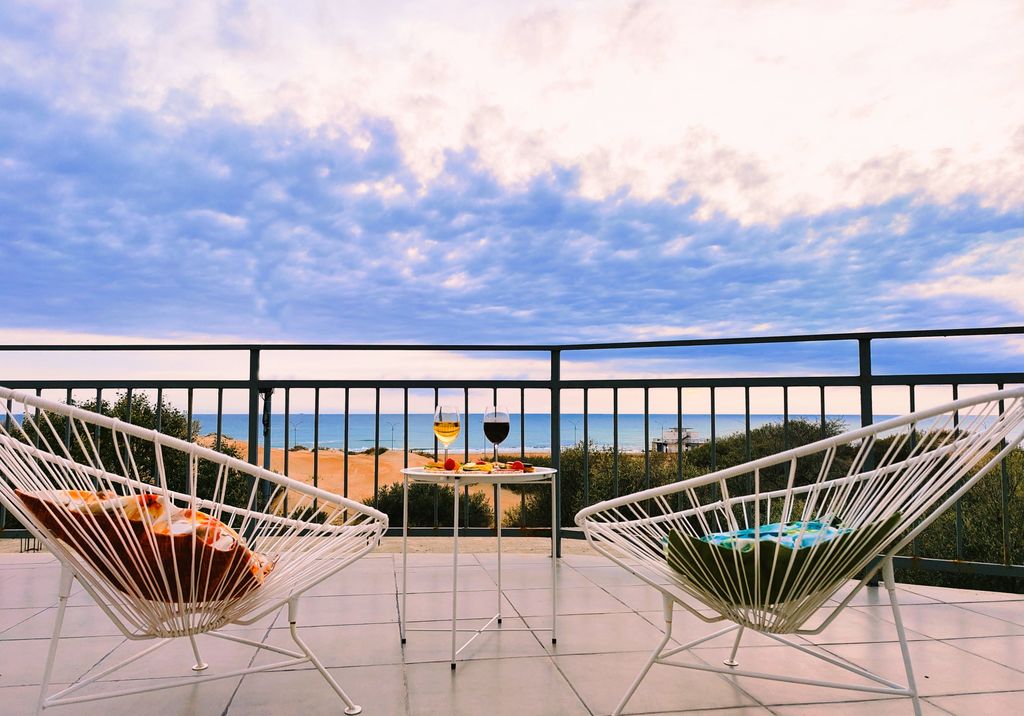 Семейный номер Коннект с панорамным видом на море