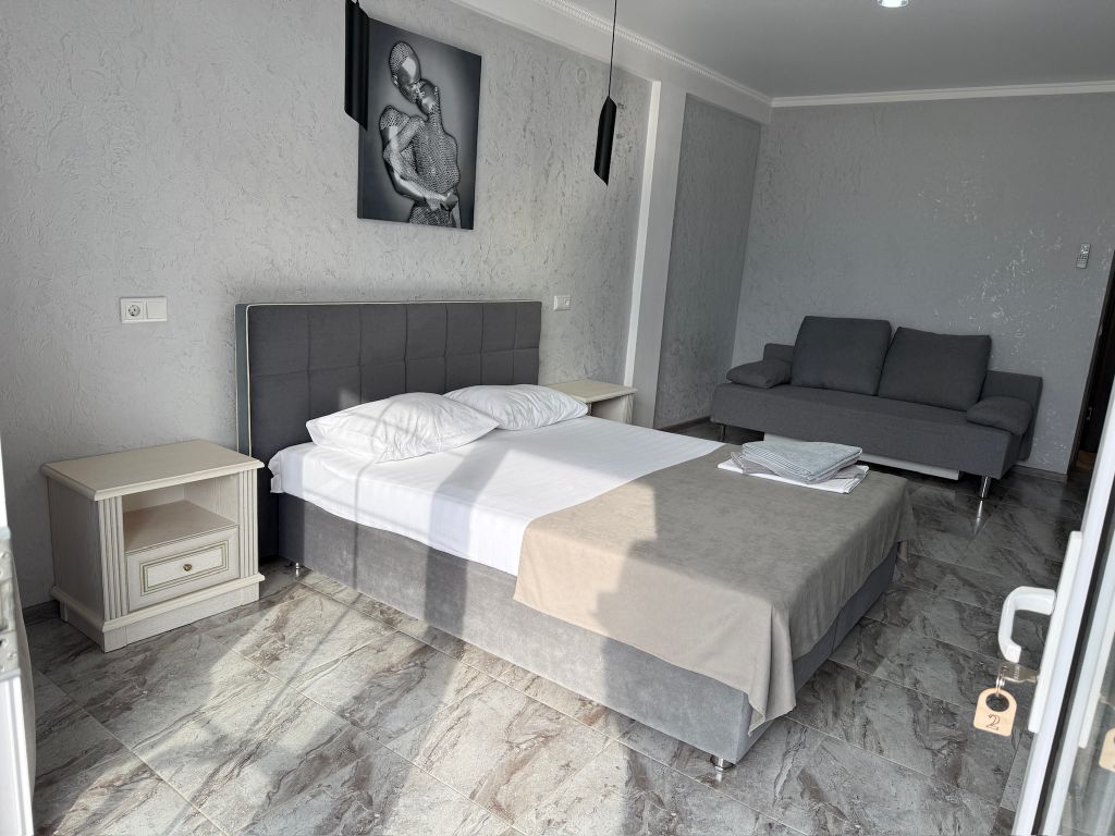 Трёхместный номер люкс