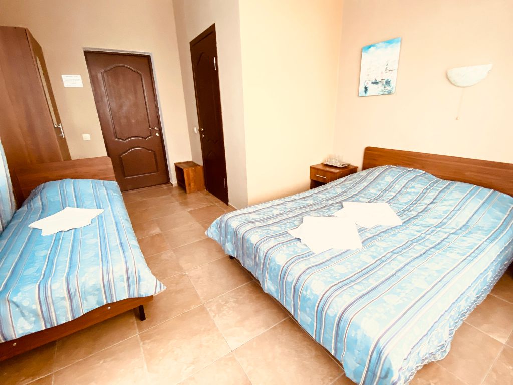 Трёхместный номер стандарт