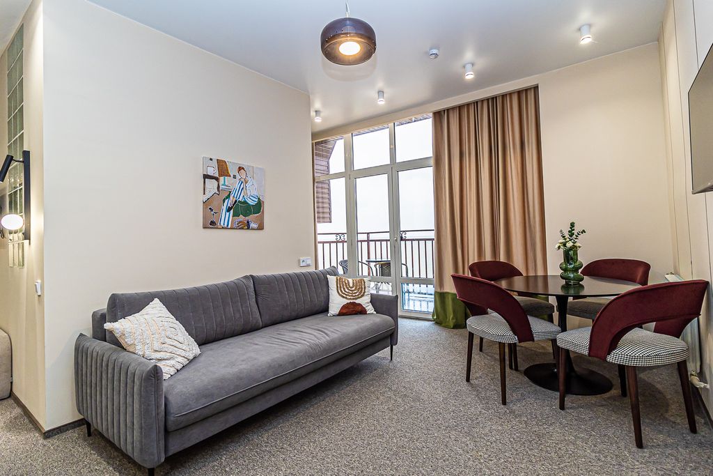 Семейный номер Люкс с видом на море, с одной двуспальной кроватью