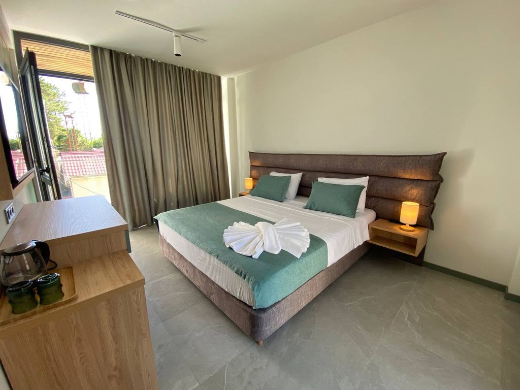 Двухместный номер с 1 кроватью улучшенный с видом на город