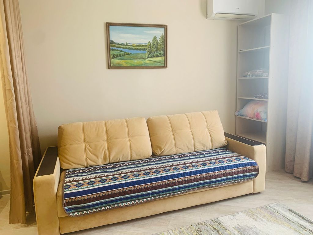 Однокомнатная квартира с видом на Волгу