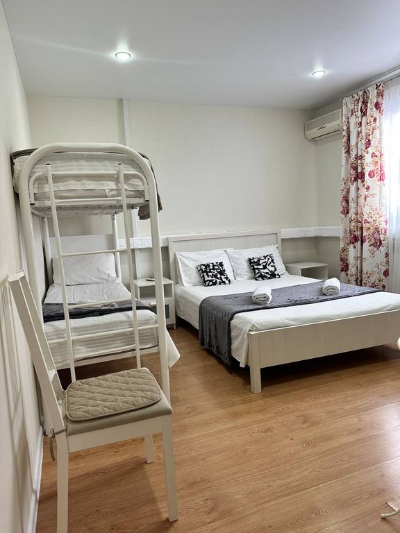 Четырёхместный номер улучшенный с видом на город